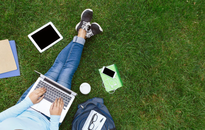 5 Tips to Jump-Start your College Applications this Summer